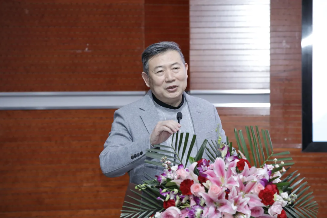 17北京小学教育集团 李明新董事长.jpg